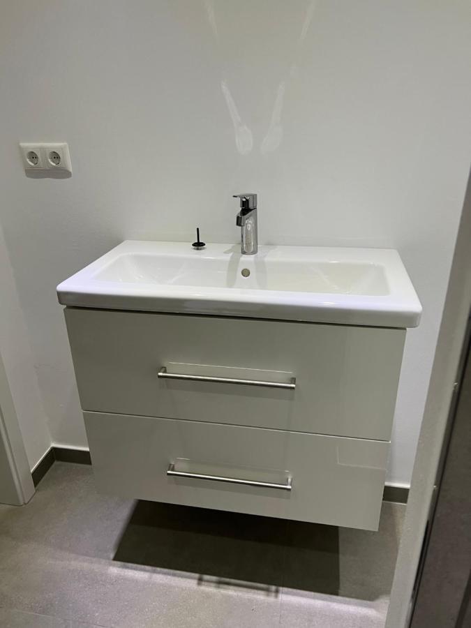Apartment Otto-maigler-see-koeln-huerth *